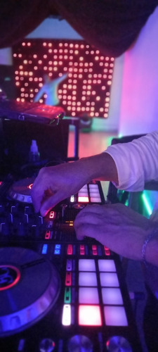 Imagen 3 de 3 de Alquiler Quinta Fiestas Eventos Oeste Salón Egresados Pileta