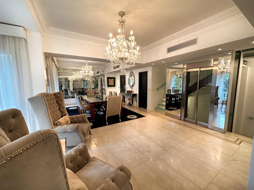 Venta Alquiler De Casa Estilo Francés En Barrio Parque, Palermo