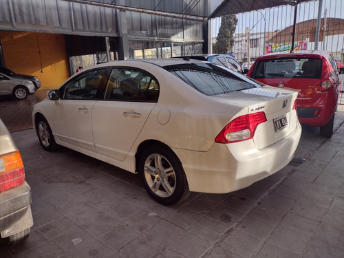 Honda Civic 1.8 Exs Mt