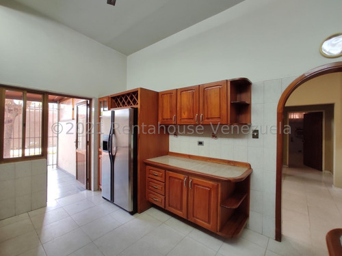 Imagen 9 de 25 de Casa En Venta En Barrio Sucre Maracay 22-11048 Jcm