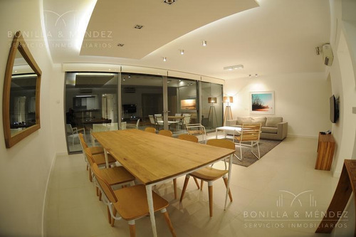 Altamar, 2 Dormitorios, 2 Suites, Toilette, Garage, Verano 2020!!!