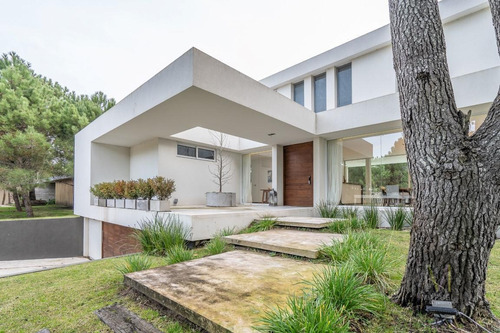 Imagen 2 de 30 de Casa Premium En Venta - Retasada- 6 Ambientes - La Herradura - Pinamar