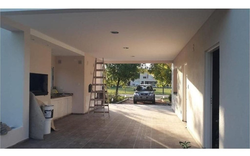 Imagen 7 de 22 de Casa Minimalista 5 Amb. Sobre 2800 M2 Fincas De San Vicente