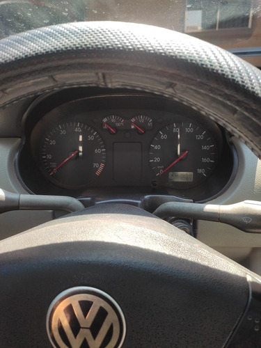 Imagem 6 de 11 de Volkswagen Gol 2001 1.0 16v Plus 5p