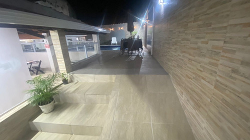 Imagem 18 de 27 de Locação Finais , Casa Com Piscina Ler O Anúncio