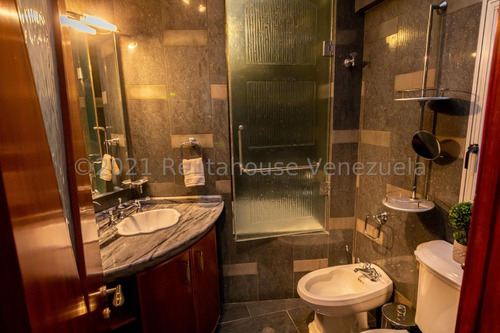 Imagen 27 de 30 de Los Naranjos Del Cafetal Casa En Venta Cod. 22-8102 02129594482----04141469108 Rah Ccct