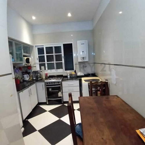 Venta Departamento Dos Ambientes Frente 55m2 Almagro.