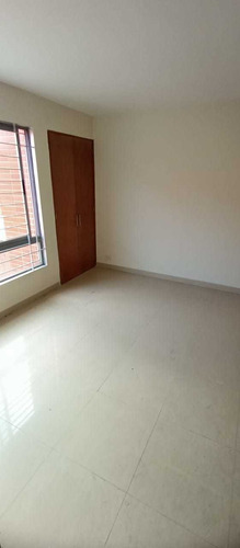 Imagen 11 de 14 de Townhouse En Venta En Mañongo
