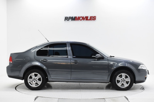 Volkswagen Bora Trendline 2.0 Nafta Manual 2011 Rpm Moviles