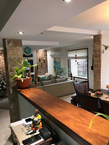 Chalet 3 Amb Reciclado Con Quincho Y Patio. Nuevo Valor De Venta U$s107000