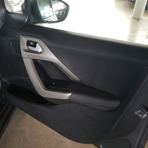 Peugeot 2008 1.6 Allure