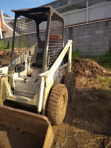 Bob Cat 711 Trator Motor 2 Cilindro