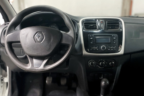 Imagen 13 de 15 de Renault Logan