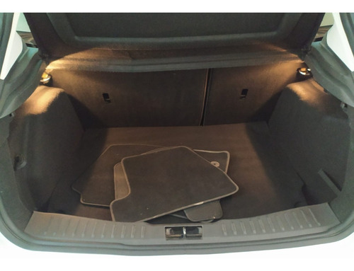 Imagen 17 de 17 de Ford Focus 2.0 Se 5pts 2016