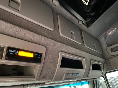 Imagem 8 de 15 de Iveco Stralis 570 380