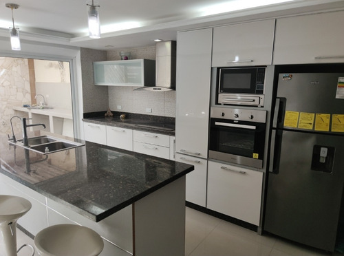 Imagen 2 de 7 de Townhouses Venta Mar De Oriente Nueva Barcelona