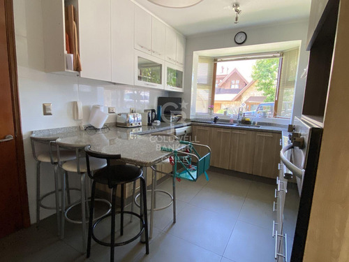 Fundo El Venado, Con Amplio Jardin Y En Condominio