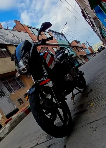 Pulsar 180 Gt
