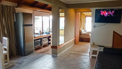 Imagen 3 de 14 de Cabañas Con Excelente Vista Y Costa De Lago En Bariloche