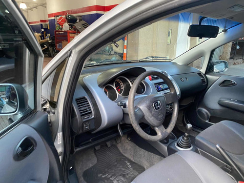 Imagen 16 de 25 de Honda Fit 1.4 Lx 2005