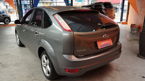 Imagem 5 de 10 de Ford Focus