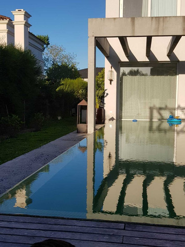 Casa En Alq. Temporario En Los Castores, Nordelta, Tigre