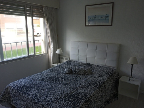 Imagen 9 de 16 de Monoambiente En Península, Punta Del Este Superficie 31 M2. U$s 95.000