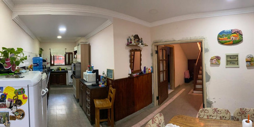 Amplia Casa Con Patio