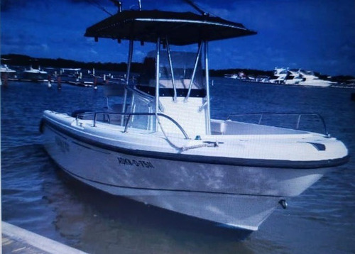 Boston Whaler 24 Pies