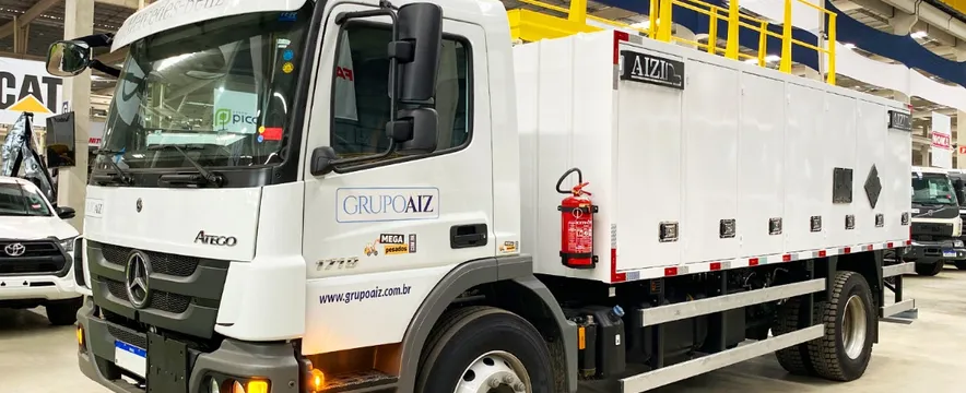 Caminhão Mercedes-benz Atego 1719 4x2 Comboio 6.000l Aizi