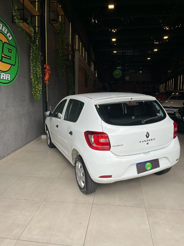 Renault Sandero 1.0 AUTHENTIQUE 16V FLEX 4P MANUAL