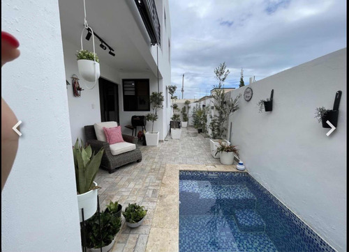 Se Vende Casa Con Piscina Av Ecológica Santo Domingo Este Rd