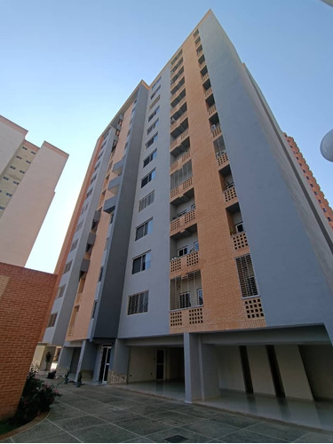 Apartamento En Venta Semi Amoblado Planta Eléctrica 100%  Naguanagua  Urbanización Mañongo  Residencias Sun Suites Valencia