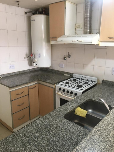 Imagen 5 de 10 de Departamento Dos Ambientes Venta Lanus Este