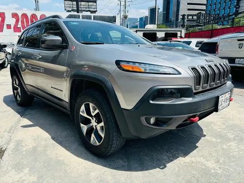 Jeep Cherokee 3.3l Trailhawk At
