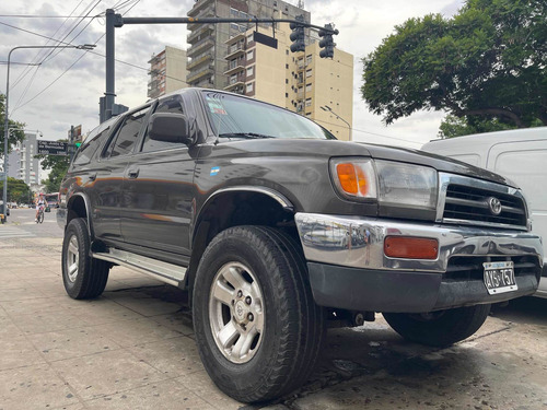 Toyota SW4 3.0 I Runner