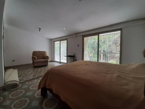 Imagen 11 de 25 de Se Vende Casa 430m2 5h+s/6b/8p Colinas De Santa Monica 5387