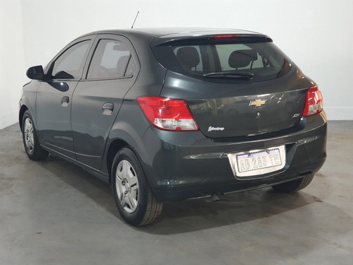 Imagen 7 de 15 de Chevrolet Onix 1,4 Joy Ls + Lv Nafta Manual 5p 2017 Vl
