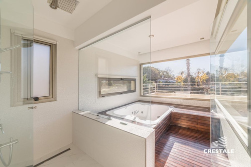 Imagen 27 de 30 de Imponente Casa 4 Dormitorios En Venta - San Marino (funes Hills)