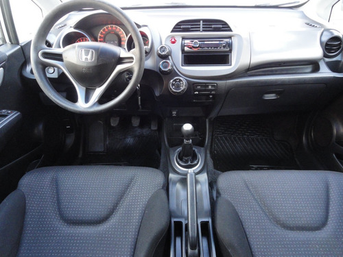 Imagen 9 de 14 de Honda Fit Lxl 2012