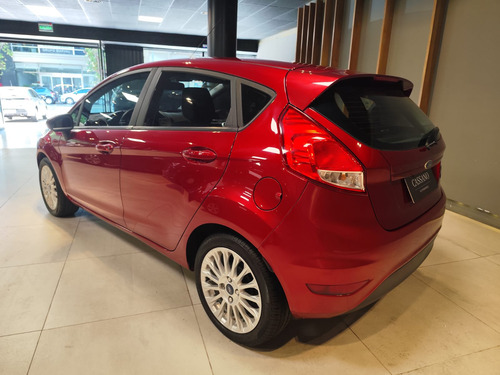 Ford Fiesta Kinetic 1.6 Se Powershift 120cv Cassano
