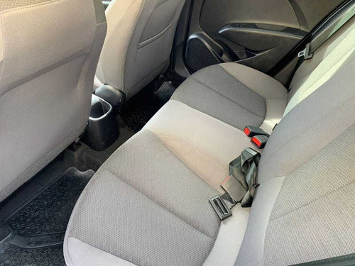 Imagem 6 de 10 de Hyundai Hb20s Comfort Plus 1.0 12v Flex Mec.