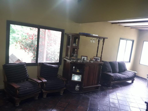 Casa Venta 4 Dormitorios , 3 Baños Y Pileta - Terreno 57 X 50 Mts - 2850 Mts 2 - Barrio Las Golondrinas