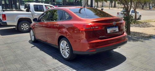 Imagen 6 de 11 de Ford Focus Se Plus