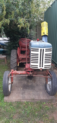 International  Farmall 130