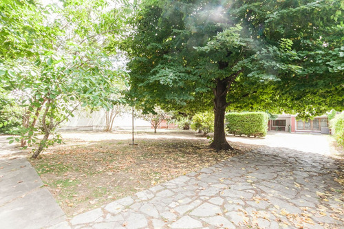 Venta Casa 5 Ambientes En Turdera S/ Lote 1000m2