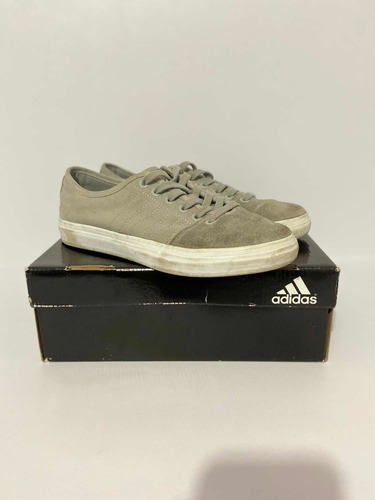 Adidas Basic Low (Usado)