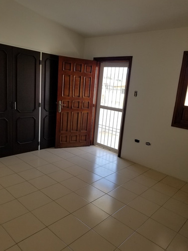 Imagen 19 de 22 de Sky Group Vende Casa En Trigal Norte. Valencia
