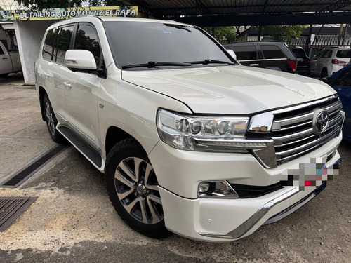 Toyota Land Cruiser Dubai 2018