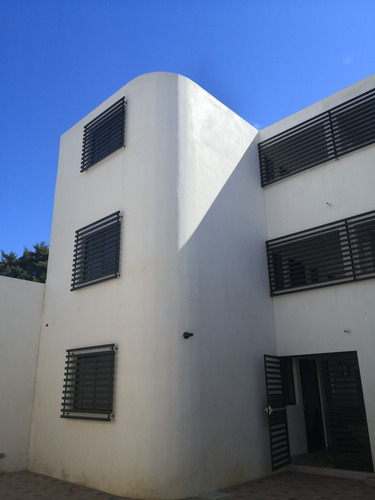 Imagen 1 de 9 de Apartamentos Nuevos